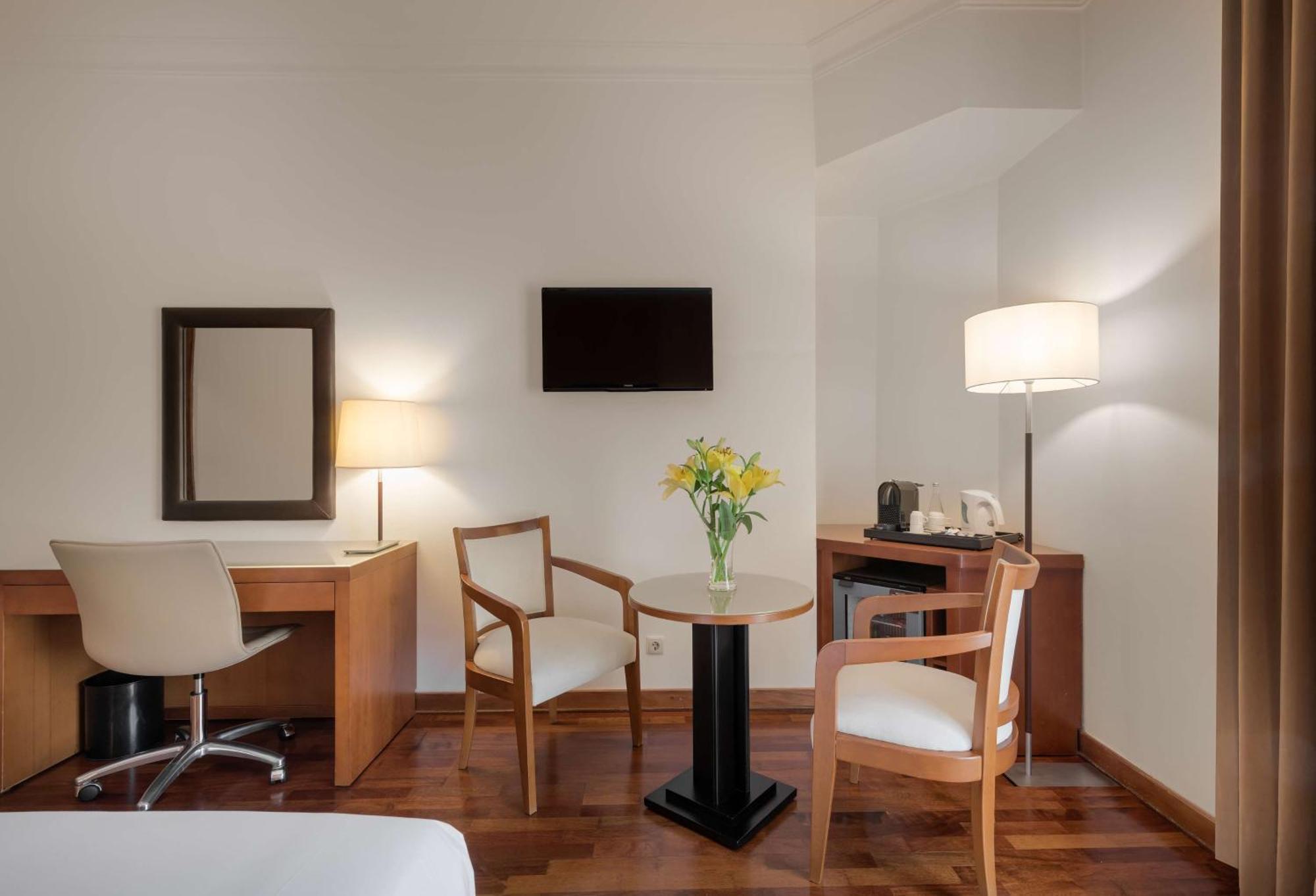 Nh Lisboa Campo Grande Hotell Eksteriør bilde