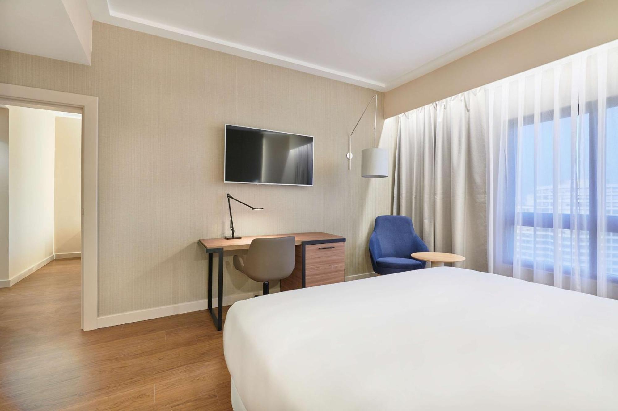 Nh Lisboa Campo Grande Hotell Eksteriør bilde