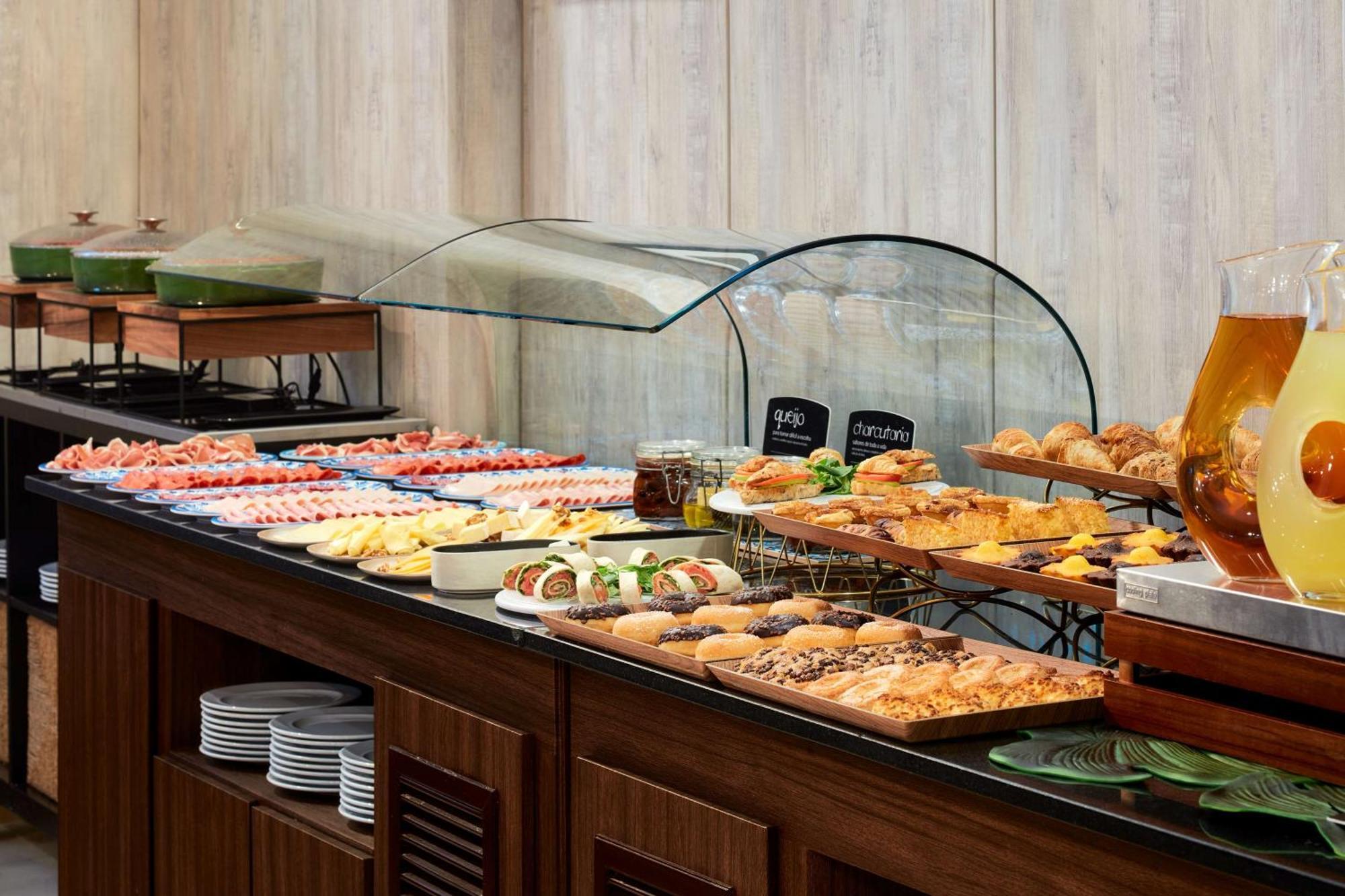 Nh Lisboa Campo Grande Hotell Eksteriør bilde